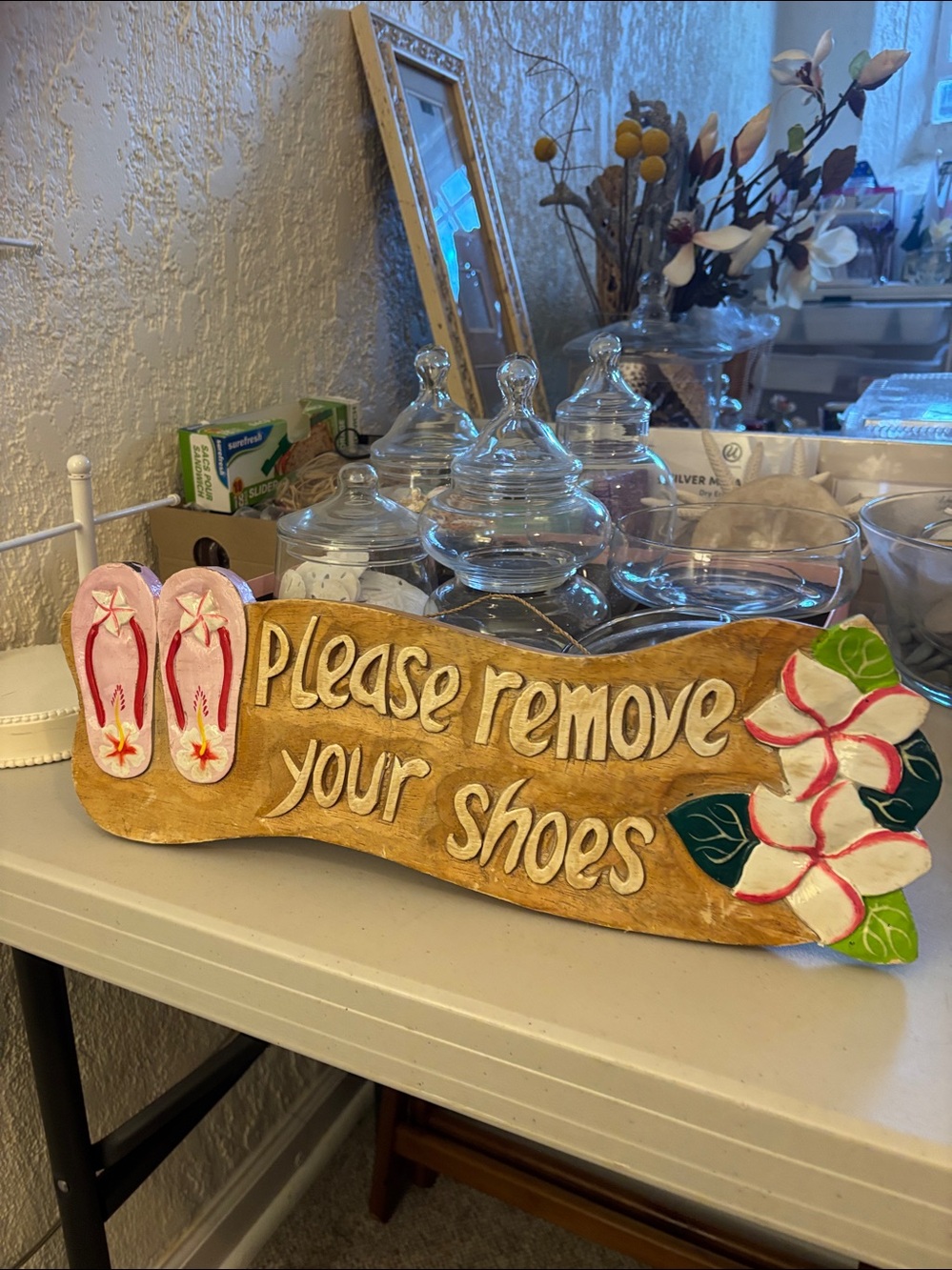 Wooden 'Please Remove Your Shoes' Wall Sign with Pink Flip-Flops